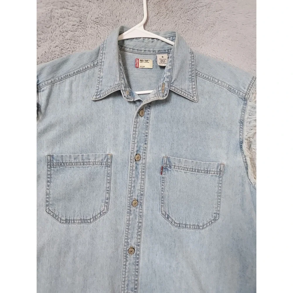 Levis item good